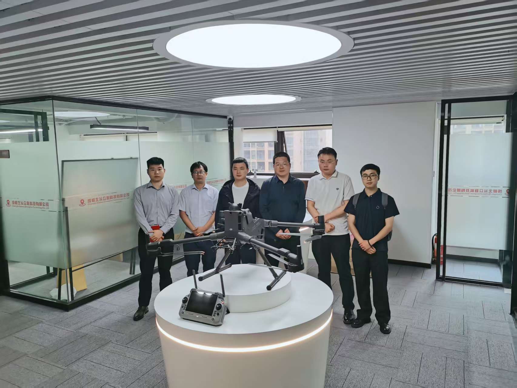 华为云、成都理工大学、西南石油大学到访北斗众联，共探技术路线国产化